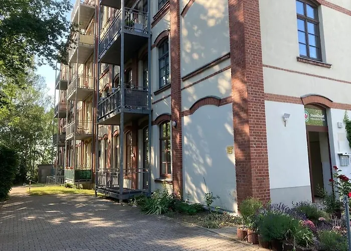 Ruhige Wohnung Im Fabrikstil In Chemnitz